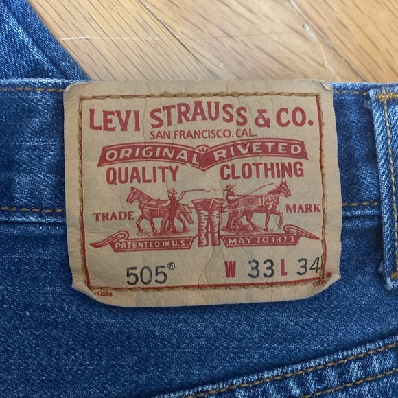 Levi’s Men’s 505 Regular Fit Dark Wash Denim Blue Jeans W33xL34 - Picture 6 of 7